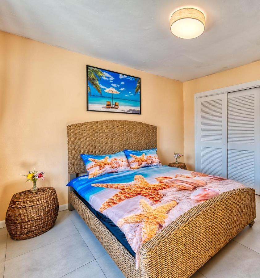 Apartment In Downtown At The Beach Nassau Extérieur photo