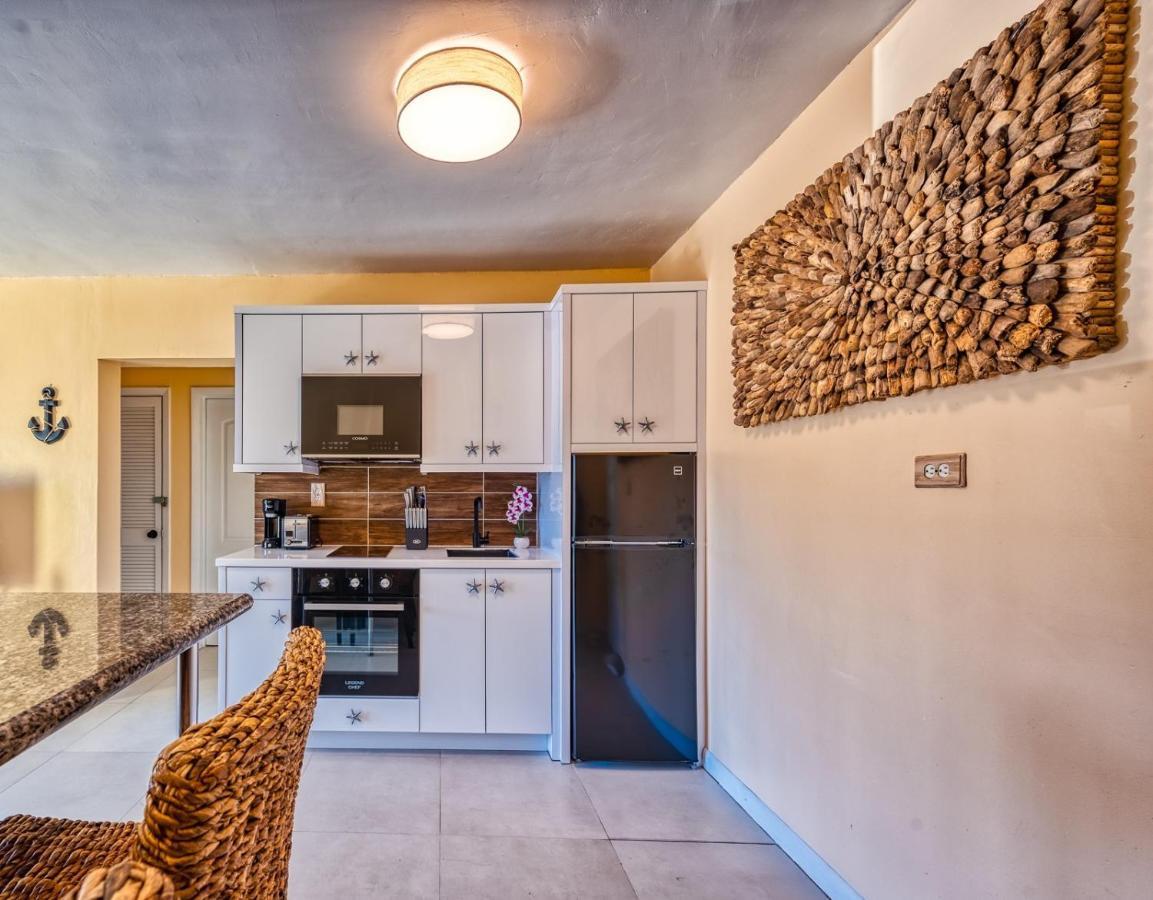 Apartment In Downtown At The Beach Nassau Extérieur photo
