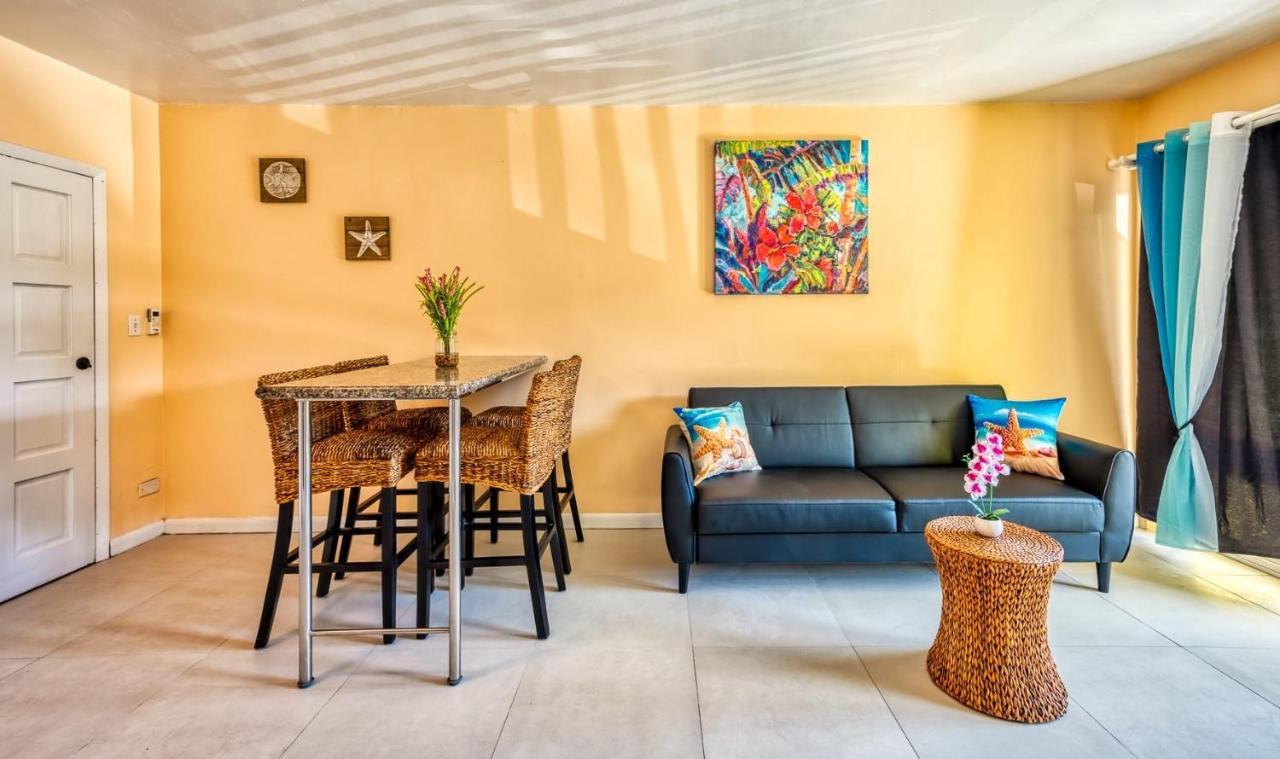 Apartment In Downtown At The Beach Nassau Extérieur photo